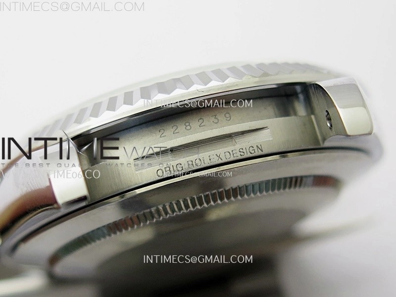Day Date 228238 40mm 904L SS Bezel QF Gain Weight Blue Gradient Dial Roman Markers on SS President Bracelet A2836
