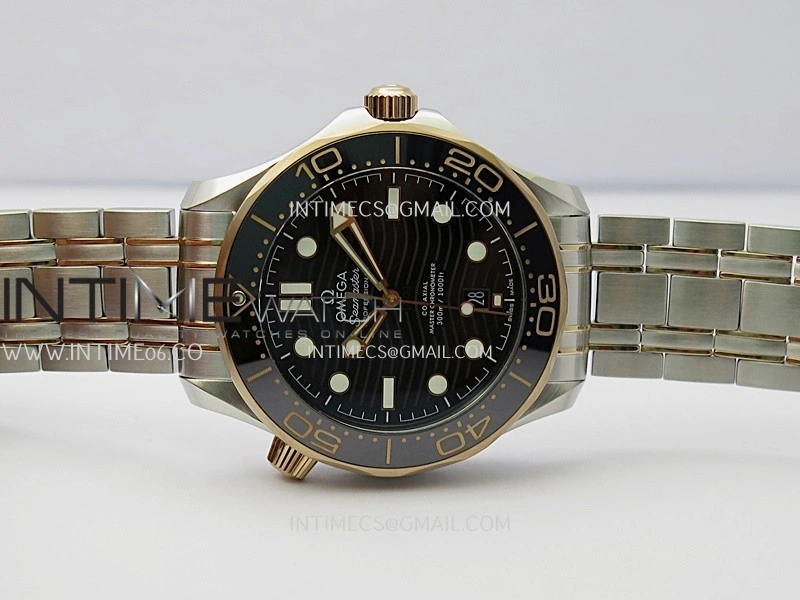 Seamaster Diver 300M Black Ceramic Bezel SS RG V4 VSF 1:1 Best Edition Green Dial On SS RG Bracelet Super Clone Asian 8800