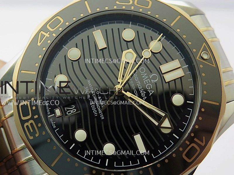 Seamaster Diver 300M Black Ceramic Bezel SS RG V4 VSF 1:1 Best Edition Green Dial On SS RG Bracelet Super Clone Asian 8800