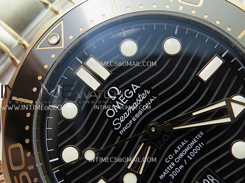 Seamaster Diver 300M Black Ceramic Bezel SS RG V4 VSF 1:1 Best Edition Green Dial On SS RG Bracelet Super Clone Asian 8800