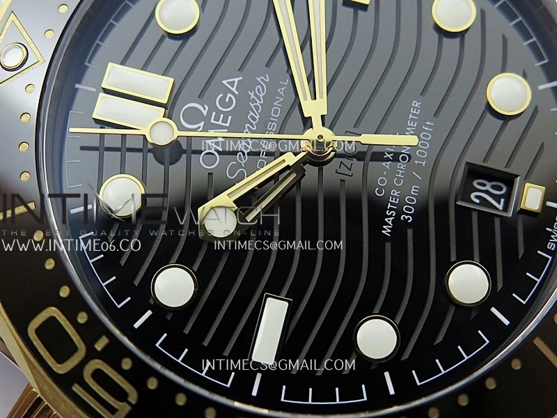 Seamaster Diver 300M Black Ceramic Bezel SS YG V4 VSF 1:1 Best Edition Black Dial On SS YG Bracelet Super Clone Asian 8800