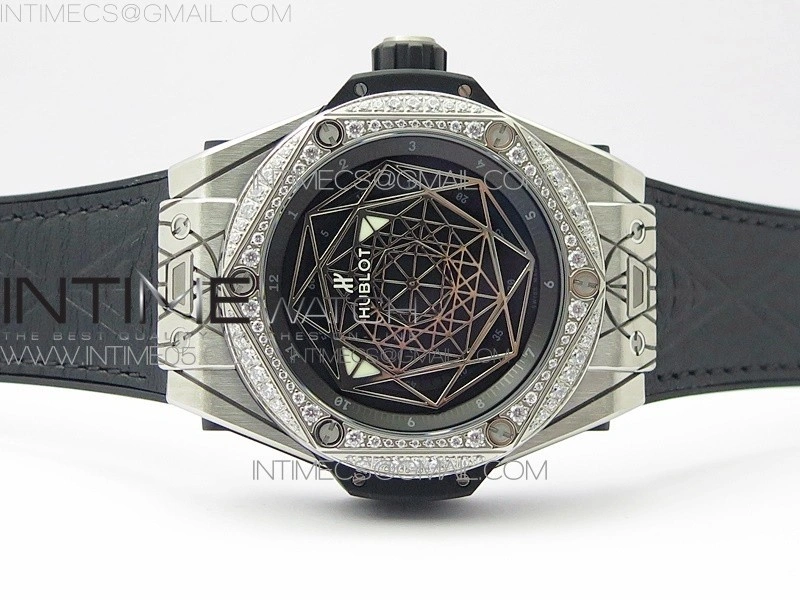 Big Bang Sang Bleu Ti Crystal Bezel WWF 1:1 Best Edition Black Skeletonal Dial On Black Gummy Strap Asian HB1213 V2