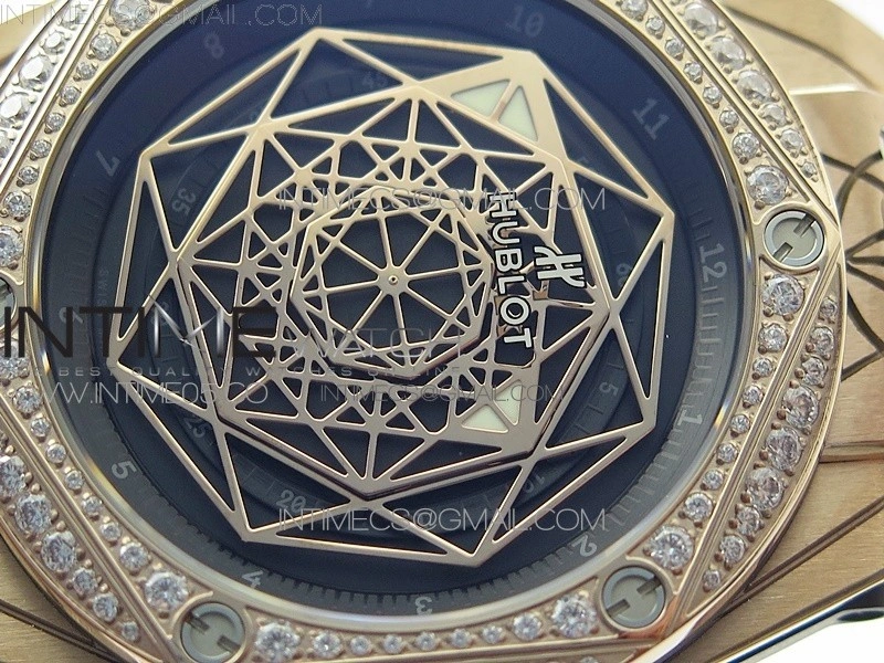 Big Bang Sang Bleu RG Ti Crystal Bezel WWF 1:1 Best Edition Black Skeletonal Dial On Black Gummy Strap Asian HB1213 V2
