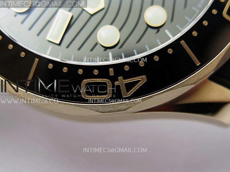 2018 Seamaster Diver 300M Black Ceramic Bezel RG VSF 1:1 Best Edition Black Dial On Black Rubber Strap A8801