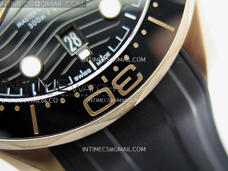 2018 Seamaster Diver 300M Black Ceramic Bezel RG VSF 1:1 Best Edition Black Dial On Black Rubber Strap A8801