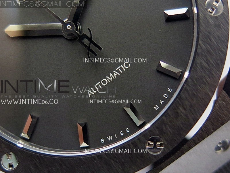 Classic Fusion 42mm Ceramic JJZF 1:1 Best Edition Black Dial On Black Rubber Strap