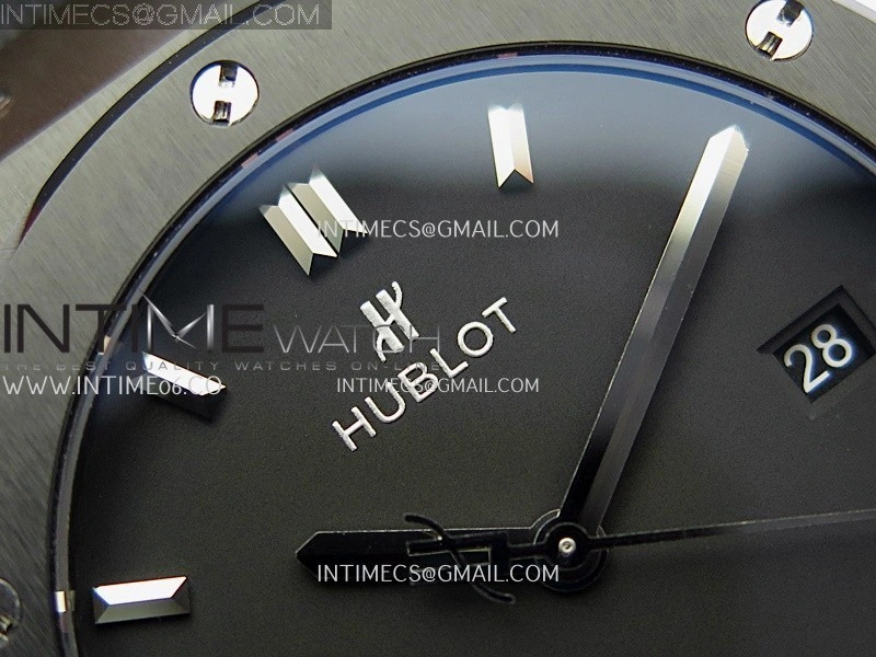 Classic Fusion 42mm Ceramic JJZF 1:1 Best Edition Black Dial On Black Rubber Strap