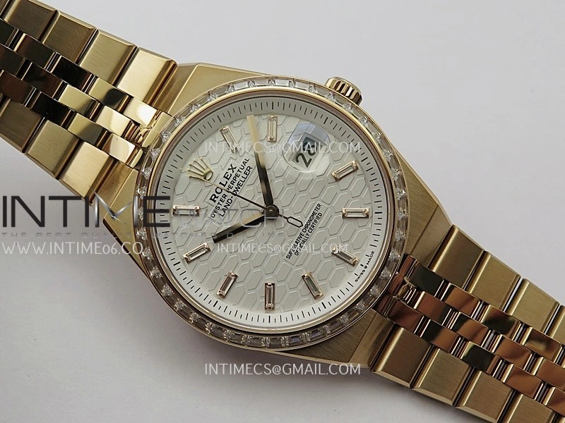 Land Dweller 127385 Diamond Bezel RG ESF White Dial T Diamond Marker On RG Bracelet A7135
