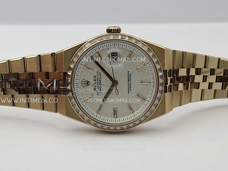 Land Dweller 127385 Diamond Bezel RG ESF White Dial T Diamond Marker On RG Bracelet A7135