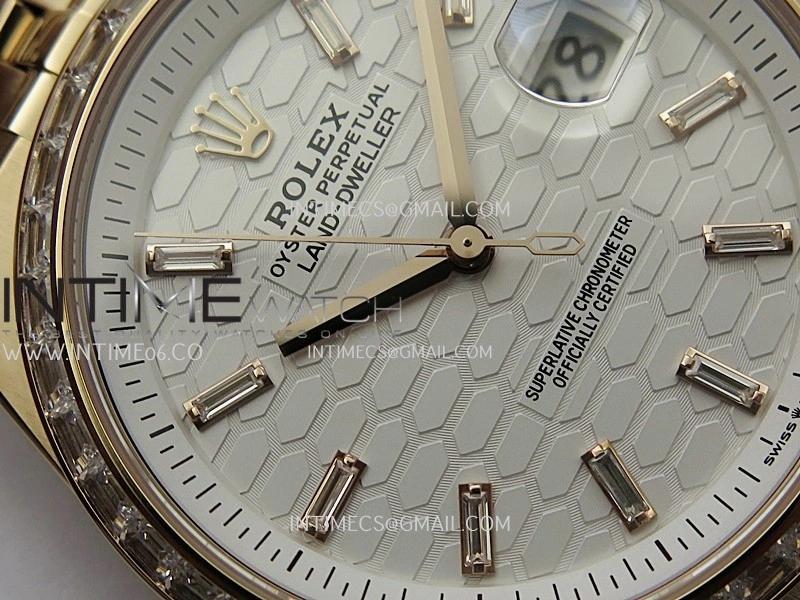 Land Dweller 127385 Diamond Bezel RG ESF White Dial T Diamond Marker On RG Bracelet A7135