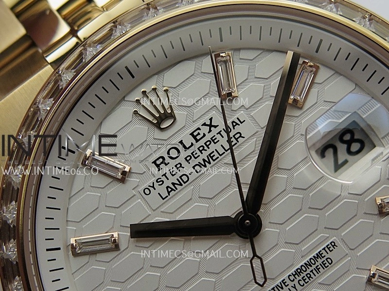 Land Dweller 127385 Diamond Bezel RG ESF White Dial T Diamond Marker On RG Bracelet A7135