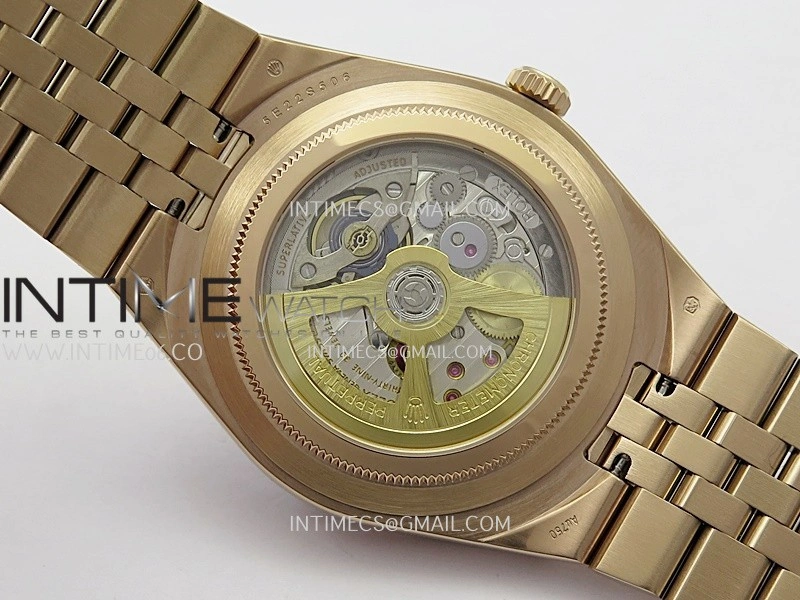 Land Dweller 127385 Diamond Bezel RG ESF White Dial T Diamond Marker On RG Bracelet A7135