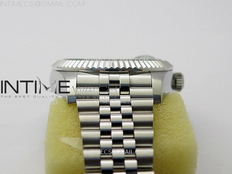 Sky-Dweller 326934 904L SS ZF 1:1 Best Edition Green Dial on Jubilee Bracelet Asian 2824