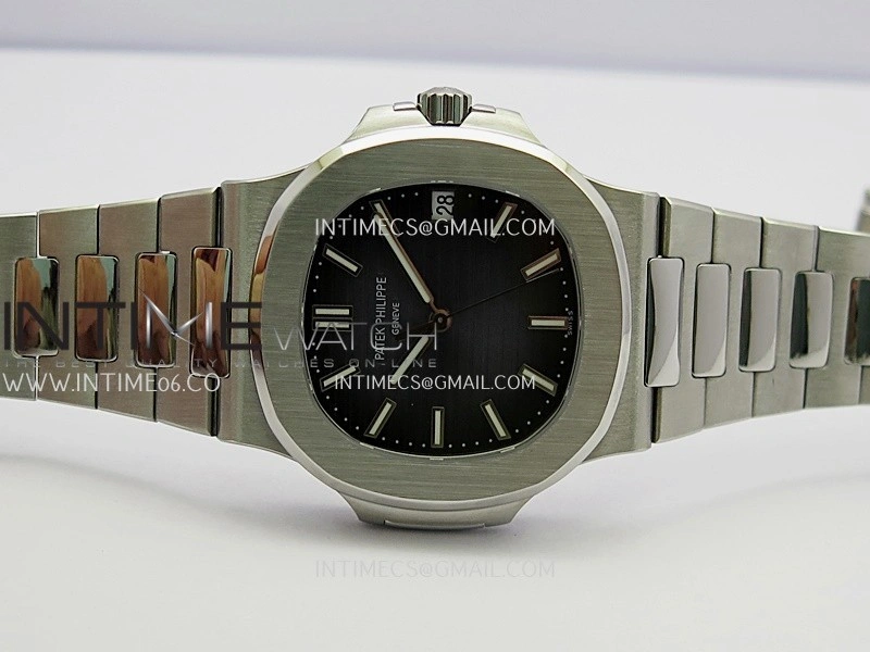 Nautilus 5711 1A GRF SS 1:1 Best Edition Blue Textured Dial On SS Bracelet Asian 26-330