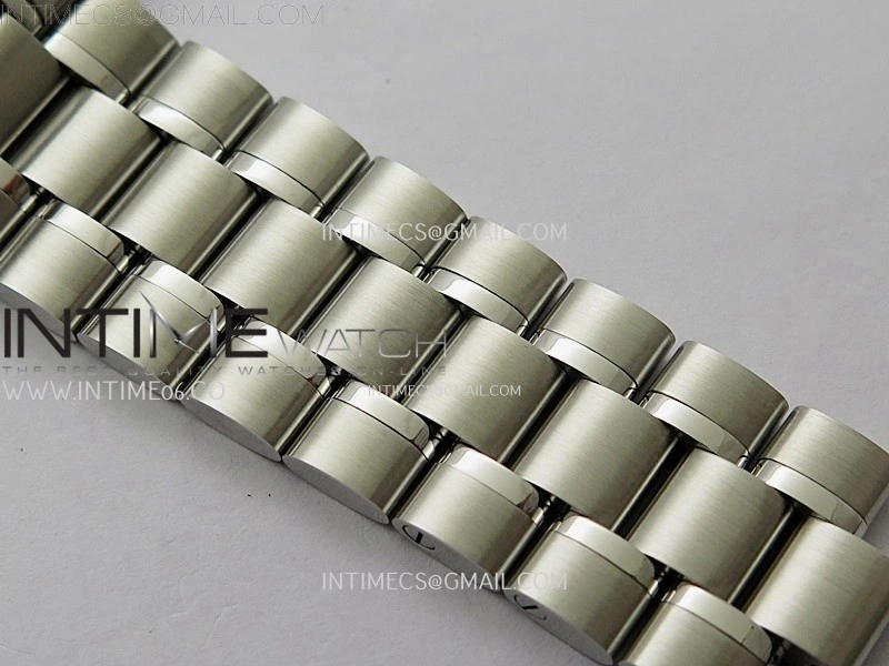 Speedmaster Professional "Silver Snoopy Award" 50th Anniversary N1F 1:1 Best Edition A3861 on Style02 Bracelet