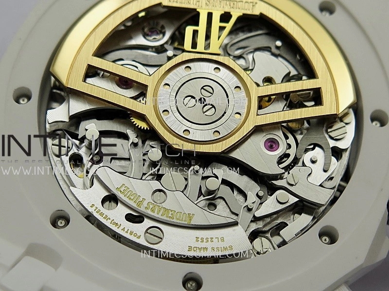 Royal Oak Chrono 26240 White Ceramic APSF 1:1 Best Edition Black Dial On White Ceramic Bracelet SA4401 Super Clone