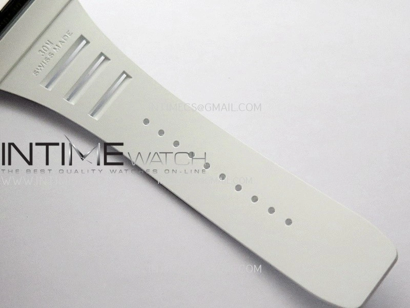 RM055 White Ceramic Red Inner Bezel APSF 1:1 Best Edition On White Rubber Strap RMUL2 Super Clone