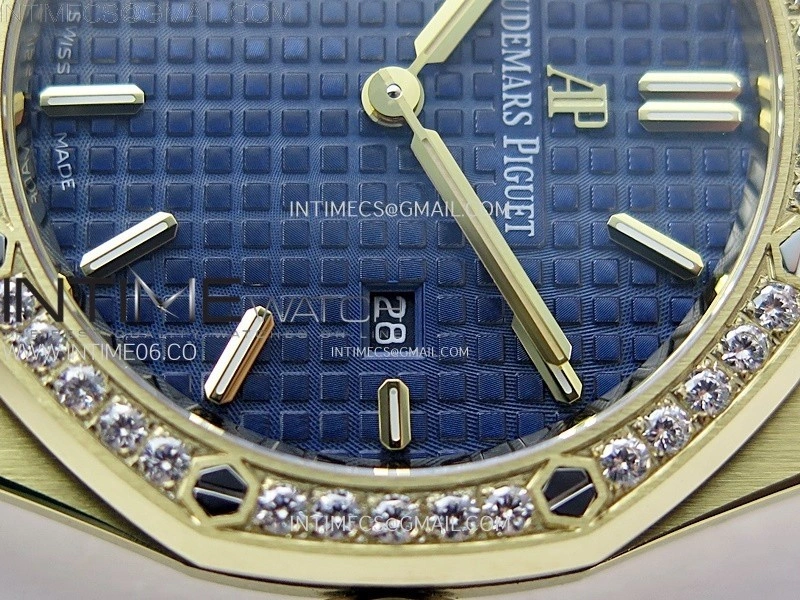 Lady Royal Oak 33mm 67651 Diamonds Bezel YG ZF 1:1 Best Edition Blue Textured Dial on YG Bracelet RONDA Quartz