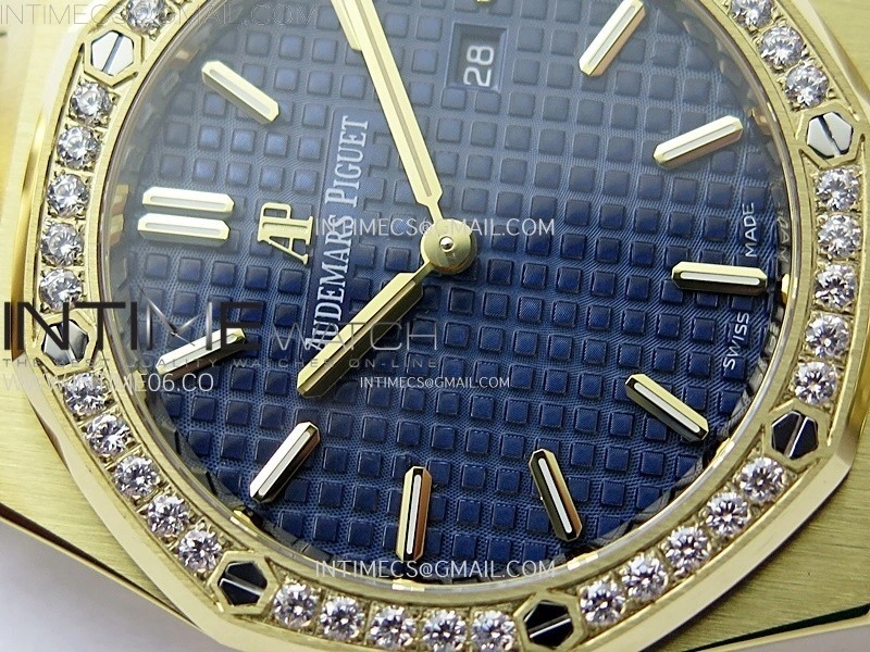 Lady Royal Oak 33mm 67651 Diamonds Bezel YG ZF 1:1 Best Edition Blue Textured Dial on YG Bracelet RONDA Quartz