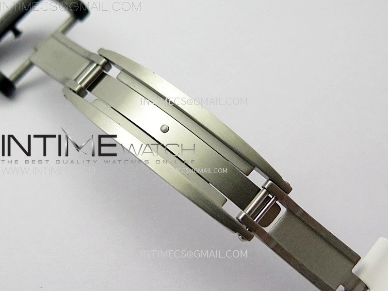 RM035-03 White Carbon Red Crown Z Factory Skeleton Dial on White Rubber Strap Asian Skeleton movement
