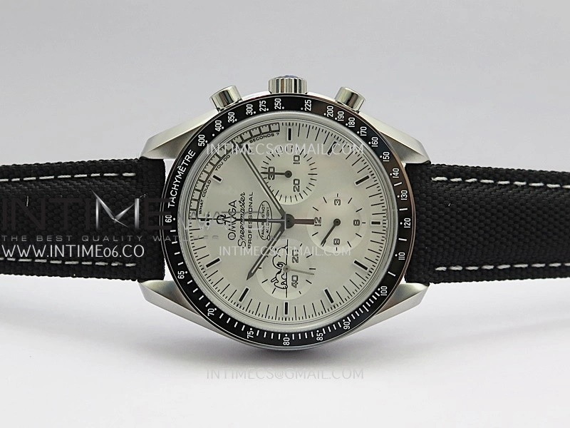 Speedmaster Professional Snoopy SS SMF 1:1 Best Edition Silver Dial Black Marker On Black Nylon Strap A3861
