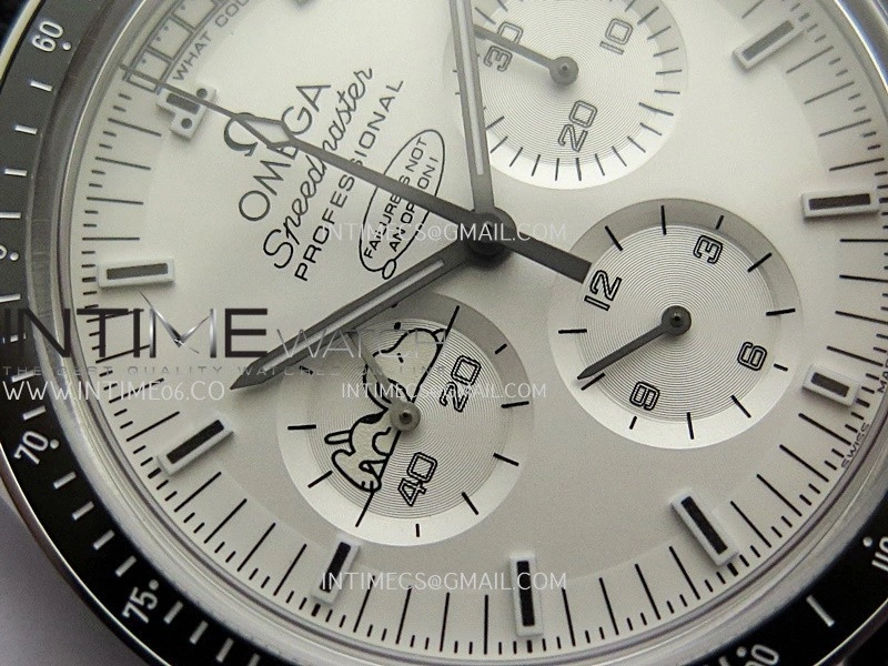 Speedmaster Professional Snoopy SS SMF 1:1 Best Edition Silver Dial Black Marker On Black Nylon Strap A3861