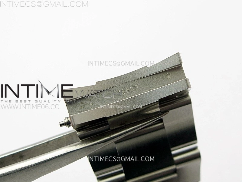 Daytona Montoya SONIC Best Edition Carbon Bezel Skeleton Dial on SS Oyster Bracelet SA4130