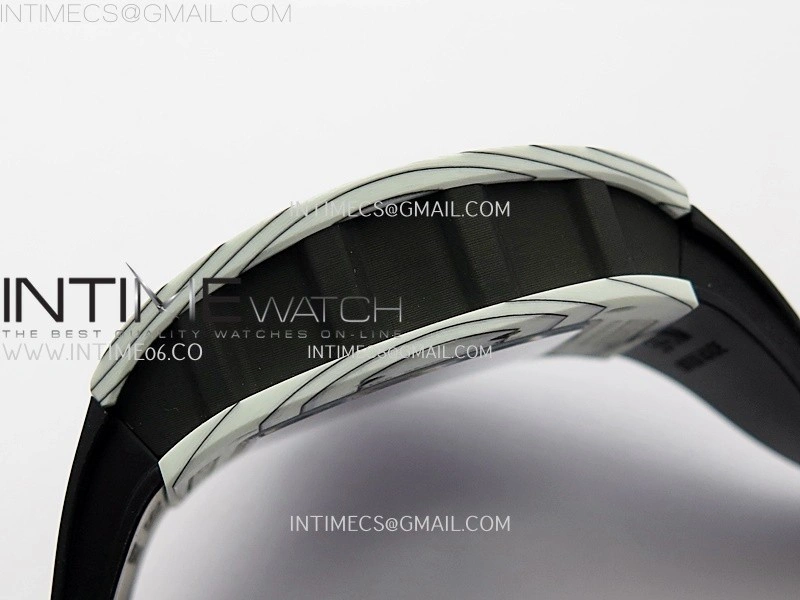RM 61-01 Yohan Blake White NTPT ZF 1:1 Best Edition on Black Rubber Strap RMUL2 Super Clone
