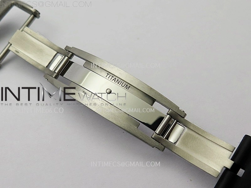 RM 61-01 Yohan Blake White NTPT ZF 1:1 Best Edition on Black Rubber Strap RMUL2 Super Clone