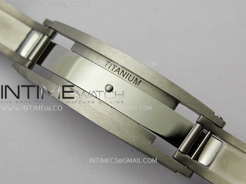 RM 61-01 Yohan Blake White NTPT ZF 1:1 Best Edition on Black Rubber Strap RMUL2 Super Clone
