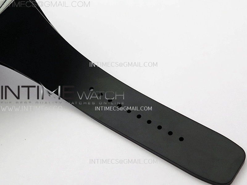 RM 61-01 Yohan Blake White NTPT ZF 1:1 Best Edition on Black Rubber Strap RMUL2 Super Clone