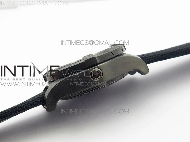 Avenger II Seawolf DLC V2 Best Black Dial Stick Markers Yellow Second Hand on Black Strap A2836