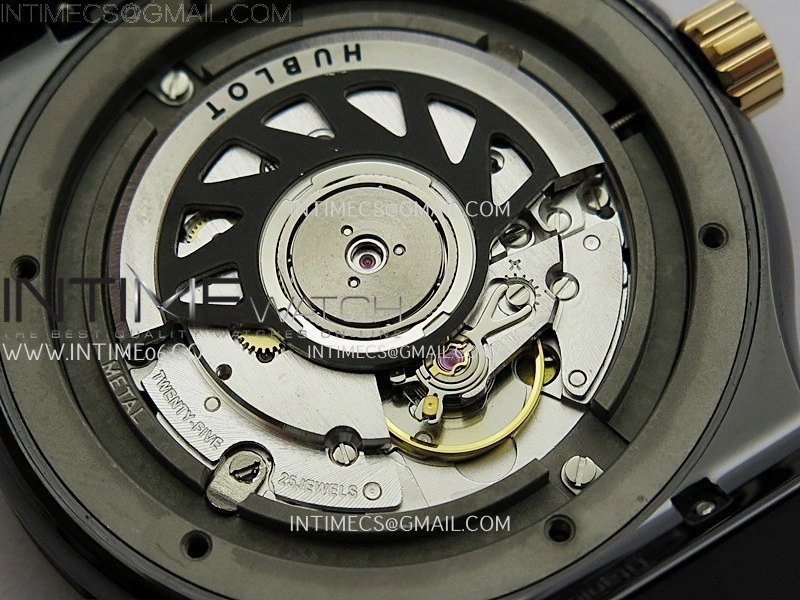 Classic Fusion 42mm Ceramic RG JJZF 1:1 Best Edition Black Textured Dial On Black Rubber Strap