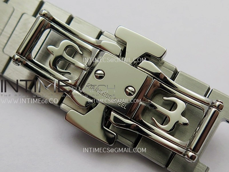 Nautilus 7118 Ladies Diamond Bezel SS DDF 1:1 Best Edition Silver Dial On SS Bracelet Super Clone DD26-330