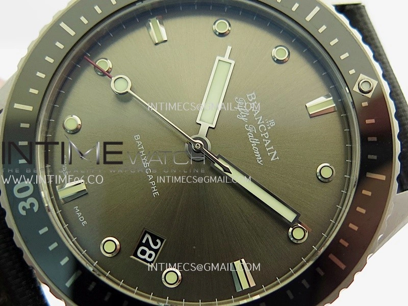 Fifty Fathoms Bathyscape Gray Ceramic Bezel SS GF 1:1 Best Edition Gray Dial On Black Nylon Strap A1315
