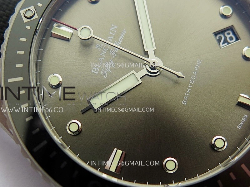 Fifty Fathoms Bathyscape Gray Ceramic Bezel SS GF 1:1 Best Edition Gray Dial On Black Nylon Strap A1315