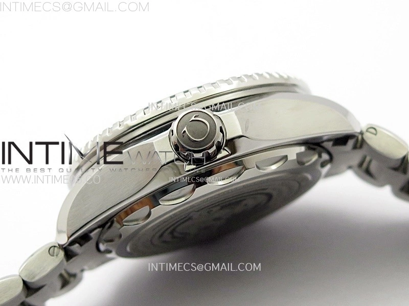 Seamaster 6000M Ultra Deep SS TF 1:1 Best Edition White Dial Blue Ceramic Bezel on SS Bracelet A2824