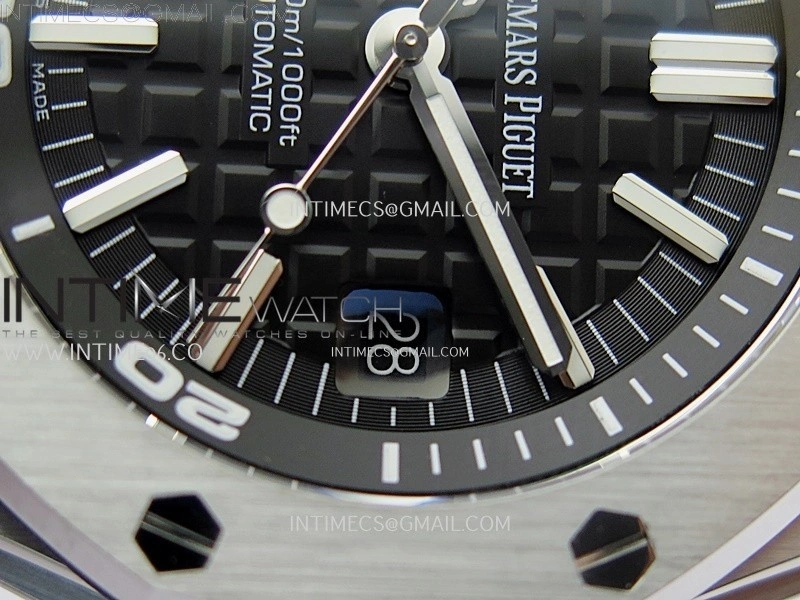 Royal Oak Offshore Diver 15703 APSF 1:1 Best Edition Black Dial on SS Bracelet SA3120 Super Clone