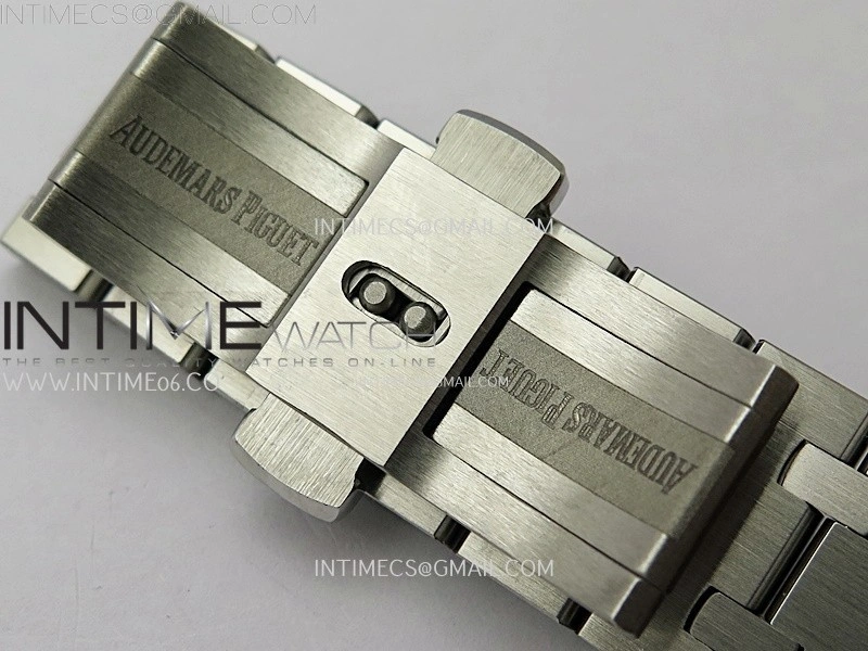Royal Oak Offshore Diver 15703 APSF 1:1 Best Edition Black Dial on SS Bracelet SA3120 Super Clone