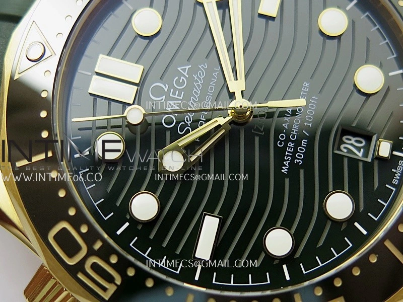 2018 Seamaster Diver 300M Green Ceramic Bezel YG VSF 1:1 Best Edition Green Dial On Green Rubber Strap A8801