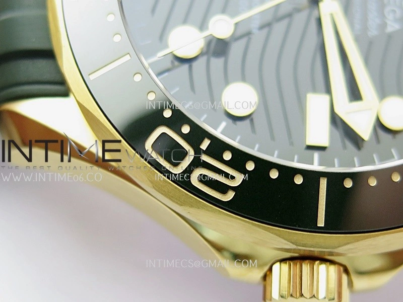 2018 Seamaster Diver 300M Green Ceramic Bezel YG VSF 1:1 Best Edition Green Dial On Green Rubber Strap A8801