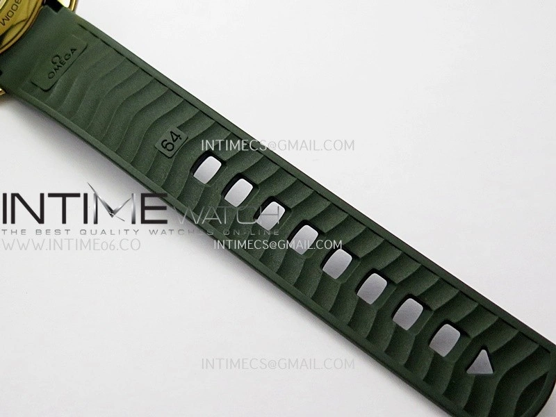 2018 Seamaster Diver 300M Green Ceramic Bezel YG VSF 1:1 Best Edition Green Dial On Green Rubber Strap A8801