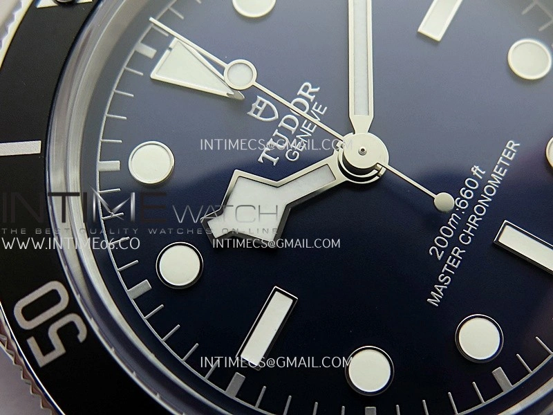 Heritage Black Bay M7943 43mm SS ZF 1:1 Best Edition Blue Dial On SS Bracelet A2824