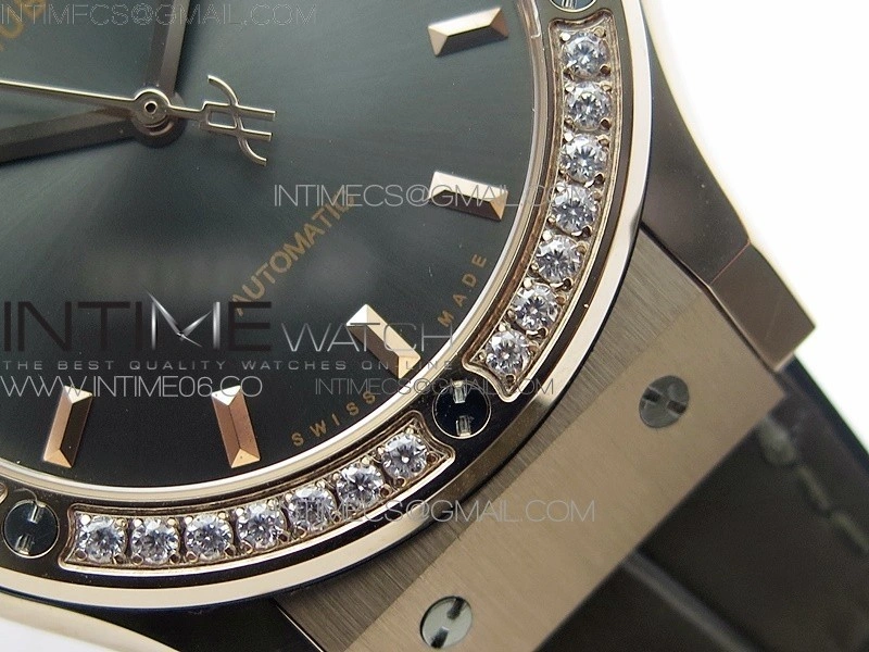 Classic Fusion 42mm RG Paved Diamonds Bezel B50F Gray Dial On Gray Gummy Strap A2892