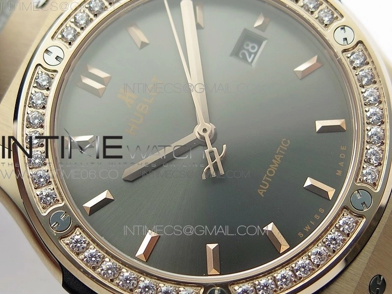 Classic Fusion 42mm RG Paved Diamonds Bezel B50F Gray Dial On Gray Gummy Strap A2892