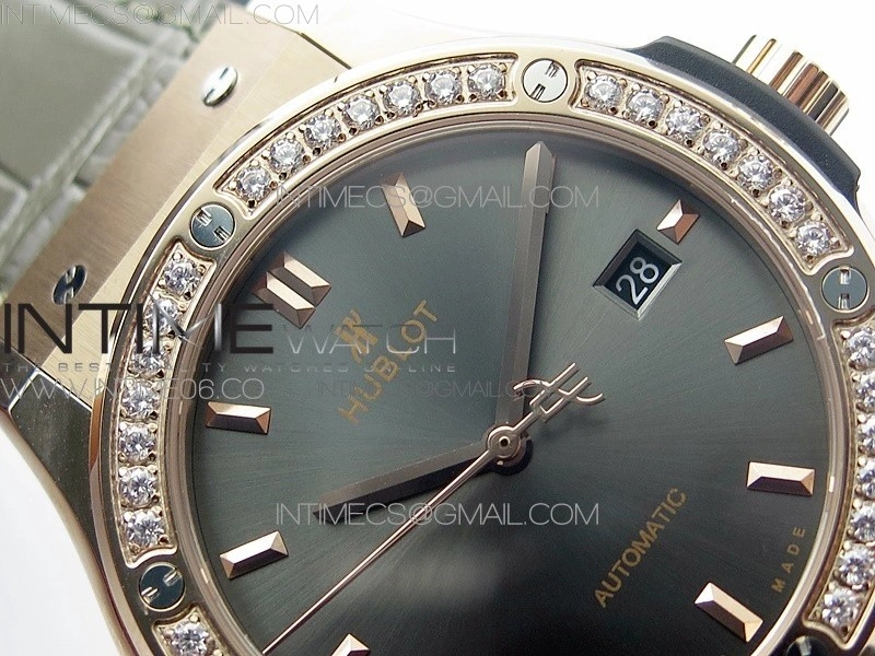 Classic Fusion 42mm RG Paved Diamonds Bezel B50F Gray Dial On Gray Gummy Strap A2892