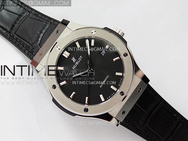 Classic Fusion 42mm Titanium JJZF 1:1 V2 Best Edition Black Dial On Black Gummy Strap