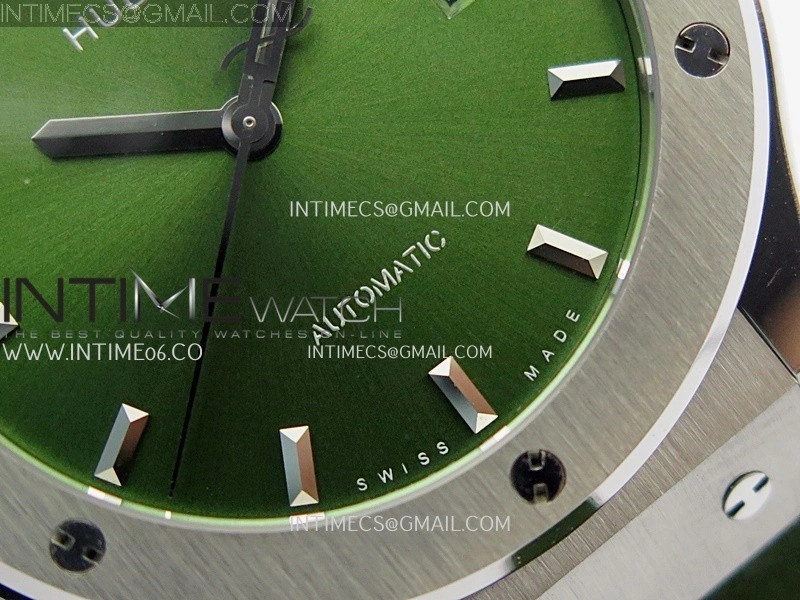 Classic Fusion 42mm Titanium JJZF 1:1 V2 Best Edition Green Dial On Green Gummy Strap