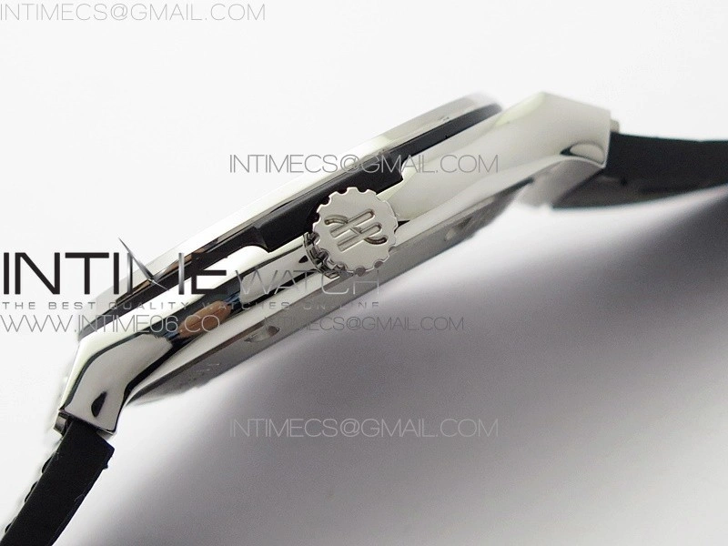 Classic Fusion 42mm SS Paved Diamonds Case Bezel B50F Black Dial On Black Gummy Strap A2892