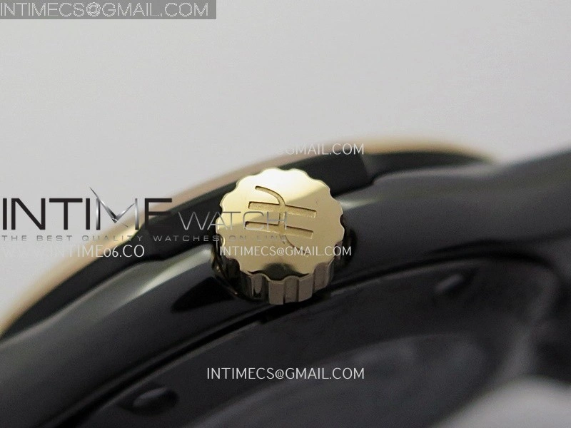 Classic Fusion 42mm Ceramic RG JJZF 1:1 Best Edition Black Dial On Black Rubber Strap